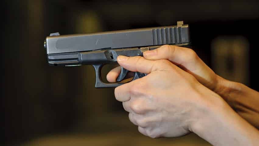 ಘಾಜಿಯಾಬಾದ್:‌ ಶಿಕ್ಷಕನ ಮೇಲೆ ಗುಂಡು ಹಾರಿಸಿದ ಅಪ್ರಾಪ್ತ ವಿದ್ಯಾರ್ಥಿ!