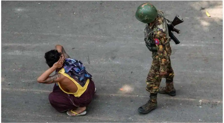 ಆಭರಣ ಮಾರಿ ಸೇನೆಗೆ ನೆರವು ನೀಡಿದ ಪ್ರಜೆಗಳನ್ನೇ ಬಗ್ಗು ಬಡಿಯುತ್ತಿರುವ ಮ್ಯಾನ್ಮಾರ್ ಸೇನೆ