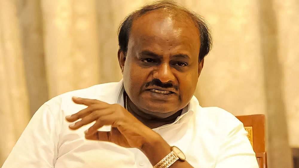 ಎರಡನೇ ಅಲೆಗೆ ಮುನ್ನೆಚ್ಚರಿಕೆ ವಹಿಸಿಲ್ಲ ಏಕೆ? ಸರ್ಕಾರವನ್ನು ತರಾಟೆಗೆಳೆದ ಕುಮಾರಸ್ವಾಮಿ