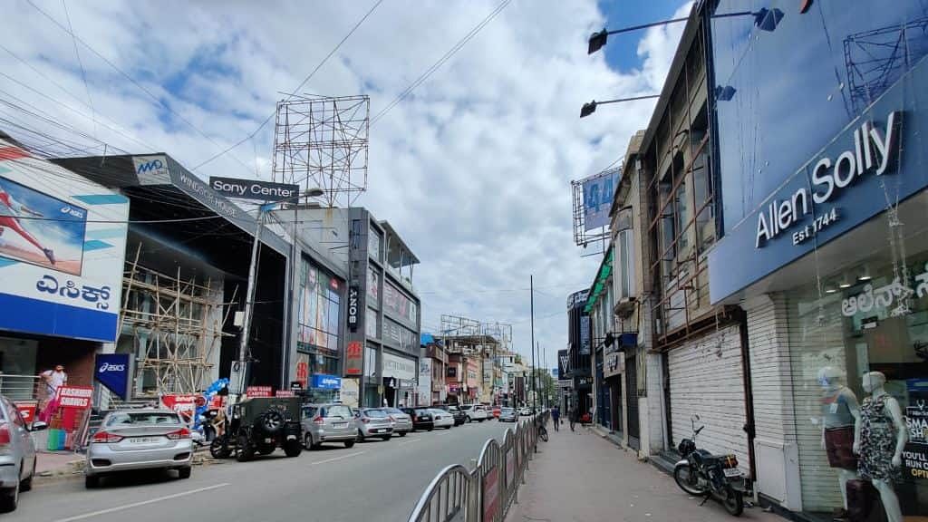 ಅಗತ್ಯ ಸೇವೆಗಳನ್ನು ಹೊರತುಪಡಿಸಿ ರಾಜ್ಯಾದ್ಯಂತ ಎಲ್ಲಾ ಅಂಗಡಿಗಳು ಬಂದ್.!