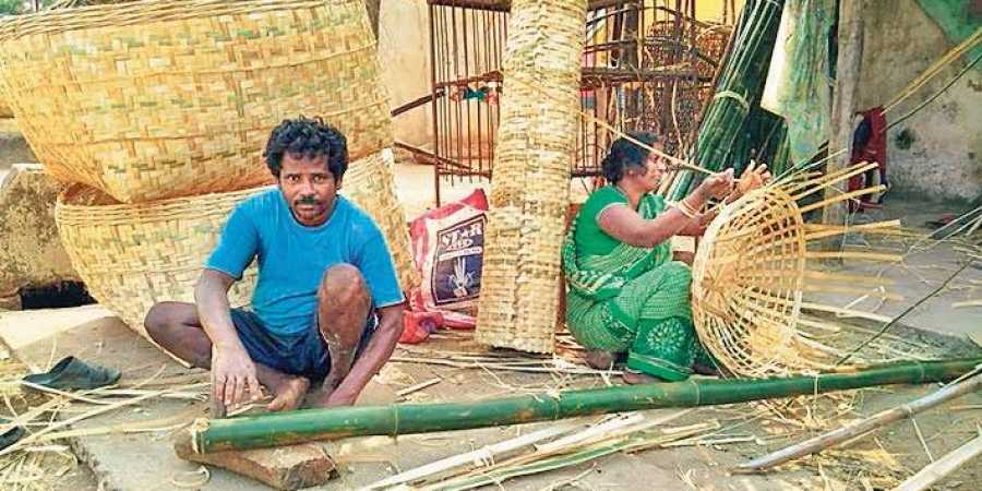 ಕರೋನ ಲಾಕ್ ಡೌನ್ ನಿಂದಾಗಿ ಬೀದಿಗೆ ಬಂದ ಬಿದಿರು ಸಾಮಗ್ರಿ ಮಾರಾಟಗಾರರ ಬದುಕು