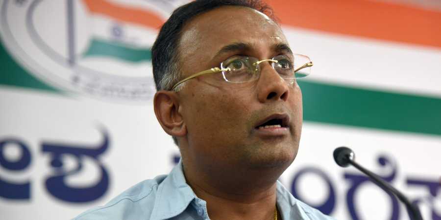 ಬಿಜೆಪಿಯ ‘ಡಬಲ್ ಇಂಜಿನ್’ ಸರ್ಕಾರಗಳು ಅಗತ್ಯ ವಸ್ತುಗಳ ಬೆಲೆಯೇರಿಸಿ ಜನರ ಗಾಯದ ಮೇಲೆ ಬರೆ ಎಳೆದಿದೆ: ದಿನೇಶ್ ಗುಂಡುರಾವ್ ಗರಂ