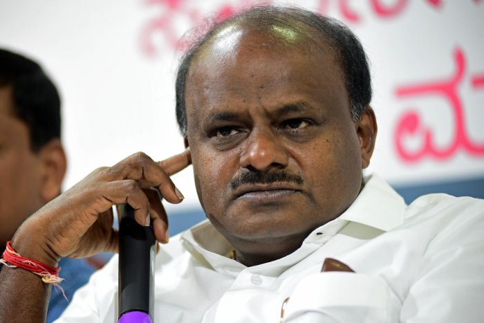 ನಾಯಕನಿಲ್ಲದ ಸರ್ಕಾರ ಅಪಾಯಕಾರಿ, ಬಿಜೆಪಿ ಅಧಿಕಾರ ಬಿಟ್ಟು ನಿರ್ಗಮಿಸಬೇಕು – ಹೆಚ್ ಡಿ ಕುಮಾರಸ್ವಾಮಿ