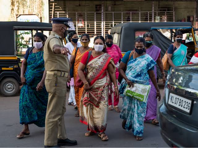 ಕೇರಳದಲ್ಲಿ ತಣ್ಣಗಾಗದ ಕೋವಿಡ್ ಸೋಂಕು; ಕಡಿಮೆಯಾಗದ ಆತಂಕ