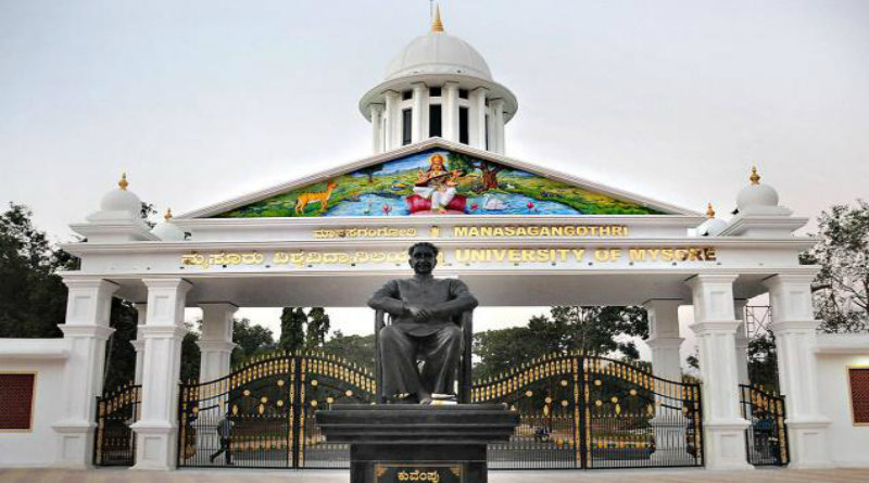 ಮೈಸೂರು ವಿವಿಯಲ್ಲಿ ಸಂಜೆ ವೇಳೆ ವಿದ್ಯಾರ್ಥಿನಿಯರ ಓಡಾಟಕ್ಕೆ ಬ್ರೇಕ್; ಟೀಕೆಯ ಬಳಿಕ ಆದೇಶ ಹಿಂಪಡೆದ ಕುಲಸಚಿವ