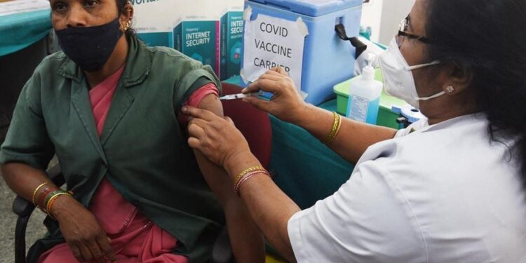 ಕರೋನಾ ಲಸಿಕೆಯಲ್ಲಿನ ಪ್ರತಿಕಾಯ ಶಕ್ತಿ ಕುಸಿಯುತ್ತಿದೆಯೇ?