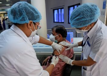 ಕೋವಿಡ್ ಲಸಿಕೆ ಅಡ್ಡಪರಿಣಾಮದ ವರದಿ ಪ್ರಕಟಿಸಲು ಮೀನಾಮೇಷ ಎಣಿಸುತ್ತಿರುವ ಸರ್ಕಾರ.!