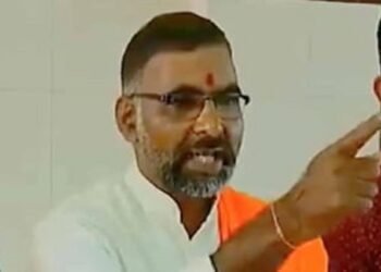 ಗಾಂಧಿಯನ್ನು ಕೊಂದವರಿಗೆ ನೀವ್ಯಾವ ಲೆಕ್ಕ? ಎಂದು ಸಿಎಂಗೆ ಬೆದರಿಕೆ ಹಾಕಿದ್ದ ಹಿಂದೂ ಮುಖಂಡನ ಬಂಧನ