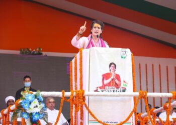 UP ಚುನಾವಣೆ; ಮಹಿಳಾ ಸಬಲೀಕರಣದ ಟ್ರಂಪ್‌ ಕಾರ್ಡ್‌ ಪ್ರಯೋಗಿಸಿದ ಪ್ರಿಯಾಂಕ ಗಾಂಧಿ