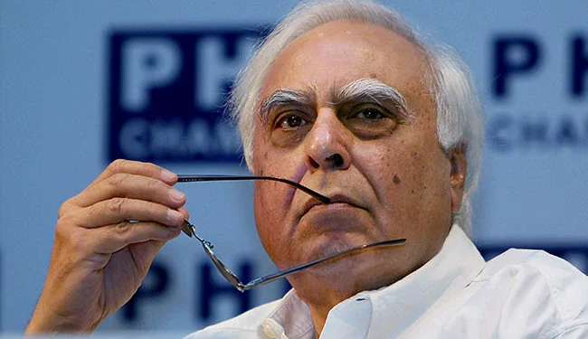 ಜಾಗತಿಕ ಹಸಿವು ಸೂಚ್ಯಂಕ: 101ನೇ ಸ್ಥಾನಕ್ಕೆ ಭಾರತ ಕುಸಿತ:ʻʻಅಭಿನಂದನೆಗಳು ಮೋದಿಜಿ” ಎಂದು ವ್ಯಂಗ್ಯವಾಡಿದ ಕಪಿಲ್ ಸಿಬಲ್