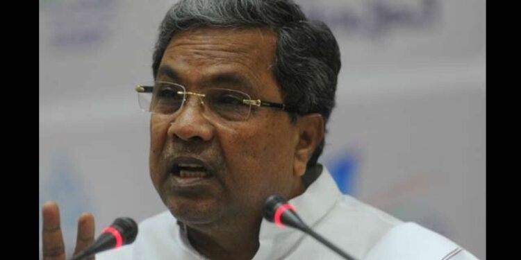 ಯಡಿಯೂರಪ್ಪನ ಕೈಕಾಲು ಹಿಡಿದು ಚುನಾವಣಾ ಪ್ರಚಾರಕ್ಕೆ ಕರೆತಂದ ಬೊಮ್ಮಾಯಿ: ಸಿದ್ದರಾಮಯ್ಯ ಟೀಕೆ