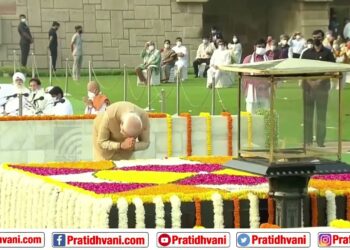 ಮಹಾತ್ಮ ಗಾಂಧಿ ಜಯಂತಿ: ರಾಷ್ಟ್ರಪತಿ, ಪ್ರಧಾನಿ ಸೇರಿ ಗಣ್ಯರಿಂದ ಗೌರವ ನಮನ