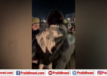 ಗೃಹ ಬಂಧನದಲ್ಲಿದ್ದ ಗೆಸ್ಟ್ ಹೌಸನ್ನುಸ್ವಚ್ಛಗೊಳಿಸಿ, ಕಸ ಗುಡಿಸಿ, ಉಪವಾಸ ಸತ್ಯಾಗ್ರಹ ಆರಂಭಿಸಿದ ಪ್ರಿಯಾಂಕ ಗಾಂಧಿ