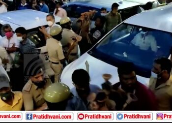 ಬಿಜೆಪಿ ನಾಯಕನ ಪುತ್ರನಿಂದ ರೈತರ ಮೇಲೆ ಕಾರು ಹರಿಸಿ ಕೊಲೆ: ಕಾಂಗ್ರೆಸ್ ಕಾರ್ಯಕರ್ತರಿಂದ ಪ್ರತಿಭಟನೆ