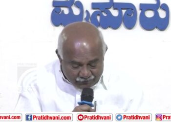 ʼಬಡತನದ ಮೂಸೆಯಿಂದ ಬೆಂದು, ಹರದನ ಹಳ್ಳಿಯಿಂದ ದೆಹಲಿಗೆ ಚಿಮ್ಮಿದ ಉಲ್ಕೆ ದೇವೇಗೌಡರುʼ – ಹೆಚ್‌ ವಿಶ್ವನಾಥ್‌