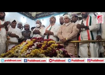 ಹಾನಗಲ್:‌ ಕಾಂಗ್ರೆಸ್‌ ನಾಯಕರಿಂದ ದರ್ಗಾ ಭೇಟಿ