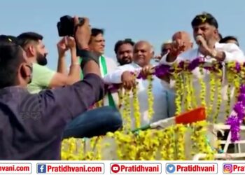 ಸಿಂಧಗಿ ಕಾಂಗ್ರೆಸ್‌ ಅಭ್ಯರ್ಥಿ ಅಶೋಕ್ ಮನಗೂಳಿ ಪರ ಕೆಪಿಸಿಸಿ ಅಧ್ಯಕ್ಷ ಡಿ.ಕೆ. ಶಿವಕುಮಾರ್ ರೋಡ್ ಶೋ ಪ್ರಚಾರ