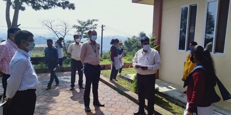 ಕೊಡಗು : ವಸತಿ ಶಾಲೆಯೊಂದರಲ್ಲಿ 32 ವಿದ್ಯಾರ್ಥಿಗಳಿಗೆ ‘ಕರೋನಾ ಪಾಸಿಟಿವ್’ – ಸ್ಥಳಕ್ಕೆ ಜಿಲ್ಲಾಧಿಕಾರಿಗಳು ದೌಡು!