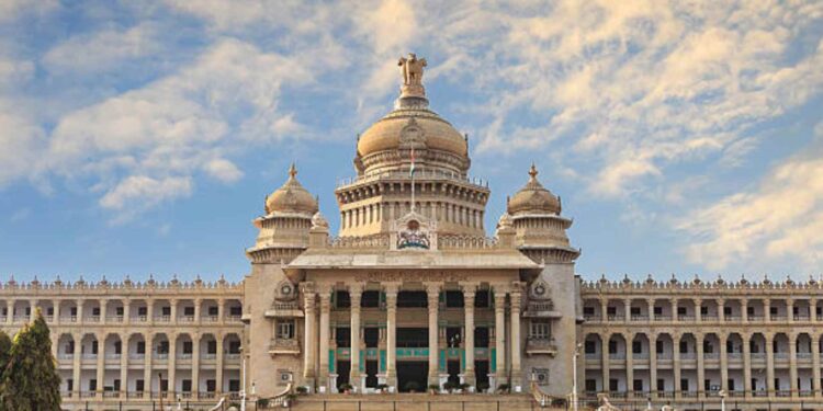 21 ಸಾವಿರ ಕೋಟಿ ಬಜೆಟ್ ಹಣವನ್ನು ಖರ್ಚು ಮಾಡದೇ ಉಳಿಸಿಕೊಂಡಿರುವ ರಾಜ್ಯ ಸರ್ಕಾರ! – ಇಲ್ಲಿದೆ ಸಂಪೂರ್ಣ ವರದಿ