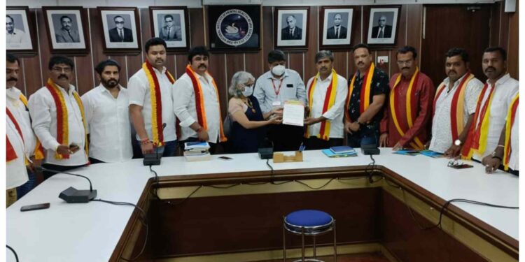 ಕನ್ನಡ ಕಡೆಗಣಸಿದ ಎರಡು ಆರೋಗ್ಯ ಸಂಸ್ಥೆಗಳಿಗೆ ಕರವೇ ಎಚ್ಚರಿಕೆ : ತಪ್ಪನ್ನು ಒಪ್ಪಿಕೊಂಡು ಕ್ಷಮೆ ಯಾಚಿಸಿದ ನಿರ್ದೇಶಕರು