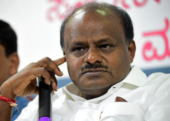 ಸಿದ್ದರಾಮಯ್ಯ ಕುಲಗೆಟ್ಟ ರಾಜಕೀಯ ಮಾಡುತ್ತಿದ್ದಾರೆ: ಹೆಚ್ ಡಿ ಕುಮಾರಸ್ವಾಮಿ