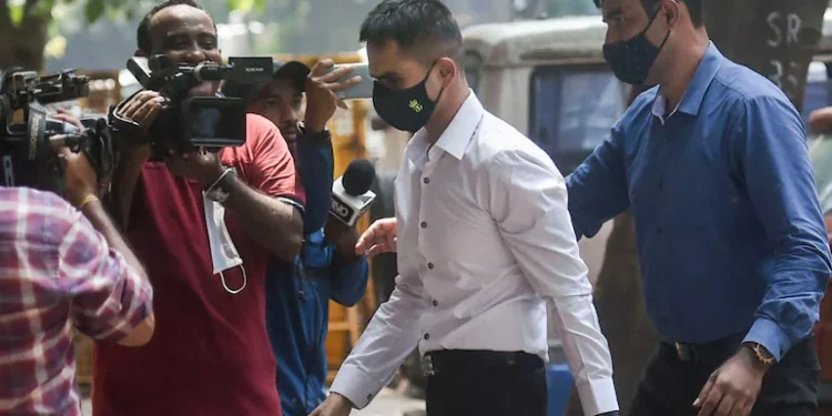 ಡ್ರಗ್ಸ್ ಪ್ರಕರಣ: ಆರ್ಯನ್ ಖಾನ್ ಬಂಧಿಸಿದ್ದ ಎನ್ ಸಿ ಬಿ ಅಧಿಕಾರಿ ವಿರುದ್ಧ ತನಿಖೆಗೆ ಆದೇಶ