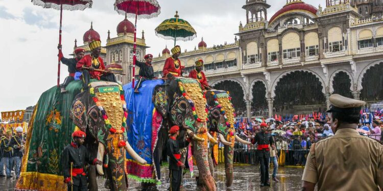 ವಿಶ್ವ ವಿಖ್ಯಾತ ಮೈಸೂರು ದಸರಾಗೆ ಪ್ರತ್ಯೇಕ ಮಾರ್ಗಸೂಚಿ ಬಿಡುಗಡೆ