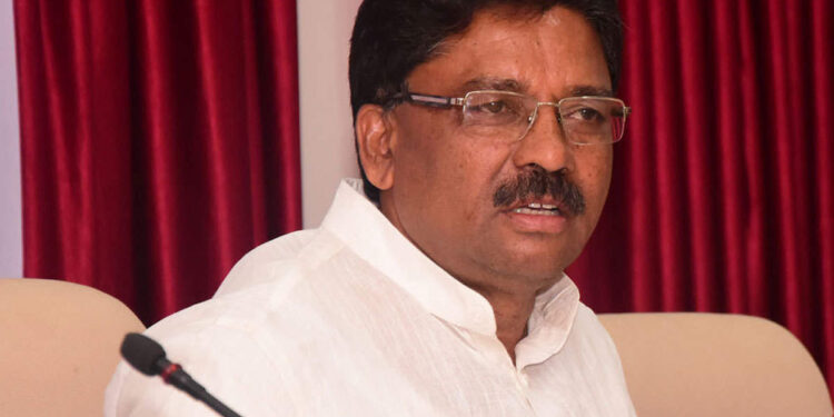 ಸಲೀಂ ಅವರ ಹೇಳಿಕೆ ತಿರುಚುವುದು ಬೇಡ, ಡಿ.ಕೆ.ಶಿವಕುಮಾರ್‌ ಭ್ರಷ್ಟರಲ್ಲ: ವಿ.ಎಸ್.ಉಗ್ರಪ್ಪ