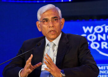 2ಜಿ ಸ್ಪೆಕ್ಟ್ರಮ್ ಹಗರಣ ಆರೋಪ: ಕಾಂಗ್ರೆಸ್ ನಾಯಕನಿಗೆ ಕ್ಷಮೆಯಾಚಿಸಿದ ಮಾಜಿ ಸಿಎಜಿ ವಿನೋದ್ ರಾಯ್