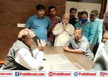 ಸಣ್ಣ ಪುಟ್ಟ ವ್ಯಾಪಾರಸ್ಥರ ಮೇಲೆ ಈತರ ದಬ್ಬಾಳಿಗೆ ಮಾಡಿದರೆ ಹೇಗೆ?- ಶಿವಮೊಗ್ಗ ಪೋಲಿಸರಿಗೆ ಸಚಿವ KS Eshwarappa ತರಾಟೆ