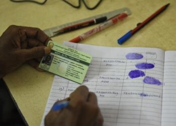 ಒಂಟಿ‌ ಮಹಿಳೆಯರಿಗೂ ರೇಷನ್ ಕಾರ್ಡ್: ತಮಿಳು ನಾಡು ಸರ್ಕಾರದ ನಿರ್ಧಾರ ಒಂಟಿ ಮಹಿಳೆಯರ ಬದುಕಿನಲ್ಲಿ ಬದಲಾವಣೆ ತರಲಿದೆಯೇ?