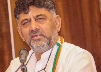 ಗೃಹ ಸಚಿವ ಅರಗ ಜ್ಞಾನೇಂದ್ರ ಒಬ್ಬ ಹುಚ್ಚ, ಅವರಿಗೆ ತುರ್ತು ಚಿಕಿತ್ಸೆ ಅಗತ್ಯವಿದೆ: ಡಿ.ಕೆ. ಶಿವಕುಮಾರ್