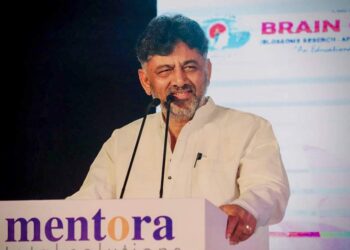 ಬೈ ಎಲೆಕ್ಷನ್ನಲ್ಲಿ ಕಾಂಗ್ರೆಸ್ ಗೆಲುವು; ಕ್ರೆಡಿಟ್ ಪಾಲಿಟಿಕ್ಸ್ ವಿಚಾರದಲ್ಲಿ ಡಿಕೆಶಿ ತೋರಿದ್ದು ಜಾಣ ನಡೆ; ಹೇಗೆ?