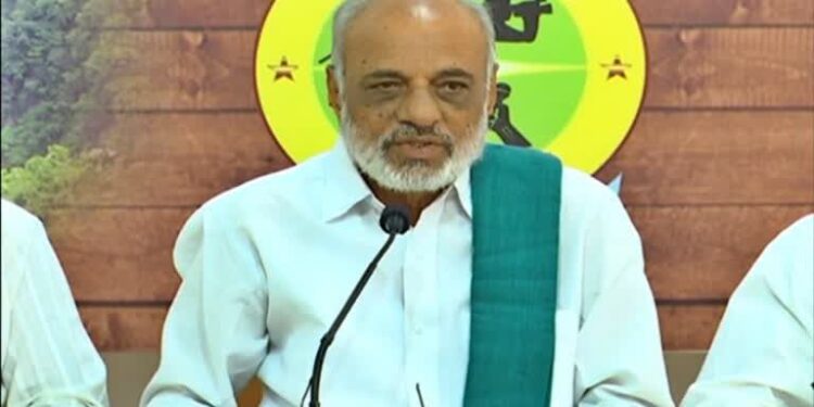 ಸಾಧನೆಯೇ ಇಲ್ಲದ ಬಿಜೆಪಿ ಸಾಧನಾ ಸಮಾವೇಶ: ಬಾಕಿ ಪರಿಹಾರಕ್ಕೆ ರೈತ ಸಂಘ ಆಗ್ರಹ