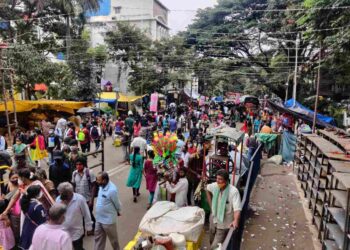 ಇಂದಿನಿಂದ ಸಿಲಿಕಾನ್ ಸಿಟಿಯಲ್ಲಿ ಬಡವರ ಬಾದಾಮಿ ಹಬ್ಬ : ಕಡಲೆಕಾಯಿ ಪರಿಷೆಗೆ ಅದ್ದೂರಿ ಚಾಲನೆ!