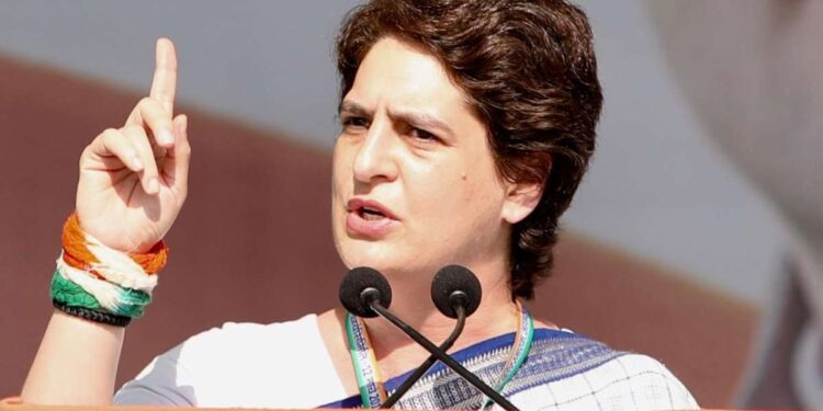 ಪೆಟ್ರೋಲ್-ಡೀಸೆಲ್ ಬೆಲೆ ಇಳಿಕೆಯ ನಿರ್ಧಾರ ಹೃದಯದಿಂದ ಬಂದಿದ್ದಲ್ಲ, ಭಯದಿಂದ ಬಂದಿರೊದು : ಪ್ರಿಯಾಂಕ ಗಾಂಧಿ