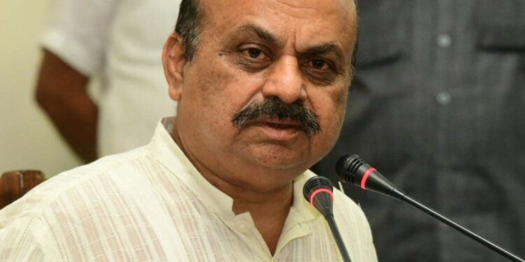 ಮಂಡಿ ನೋವಿಗೆ ‘ಪದತ್ಯಾಗ’ ಮದ್ದು; ಸಿಎಂ ಸ್ಥಾನದಿಂದ ಕೆಳಗಿಳಿಯಲಿದ್ದಾರ ಬೊಮ್ಮಾಯಿ?