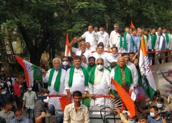 ಬಿಜೆಪಿ ಸರ್ಕಾರದ 40 % ಕಮಿಷನ್ ಭ್ರಷ್ಟಾಚಾರ ವಿರೋಧಿಸಿ ಕಾಂಗ್ರೆಸ್ ನಿಂದ ಪ್ರತಿಭಟನಾ ಮೆರವಣಿಗೆ