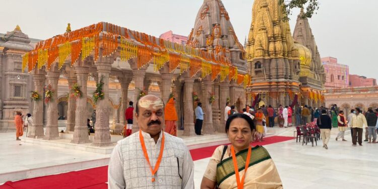 ಮುಖ್ಯಮಂತ್ರಿ ಬದಲಾವಣೆ ಚರ್ಚೆ ಬೆನ್ನಲ್ಲೇ ಕಾಶಿ ವಿಶ್ವನಾಥನ ಮೊರೆ ಹೋದ್ರಾ ಸಿಎಂ ಬೊಮ್ಮಾಯಿ?