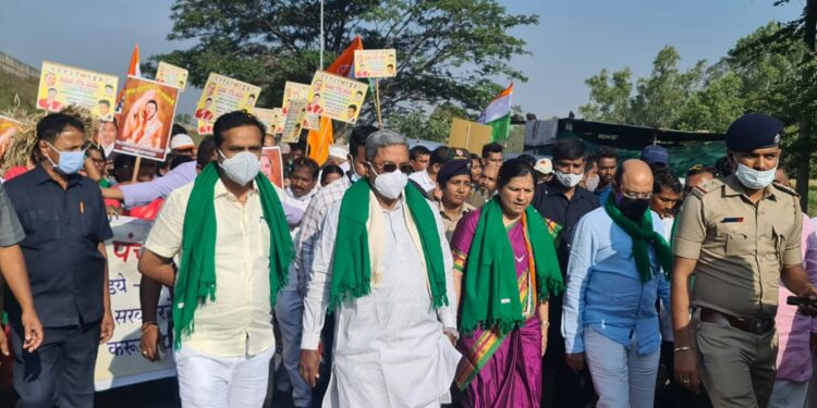 ಖಾನಾಪುರ ಸಮಗ್ರ ಅಭಿವೃದ್ಧಿಗೆ ಆಗ್ರಹಿಸಿ ಬೆಳಗಾವಿ ಸುವರ್ಣ ಸೌಧದತ್ತ ಕಾಂಗ್ರೆಸ್ ಪಾದಯಾತ್ರೆ!