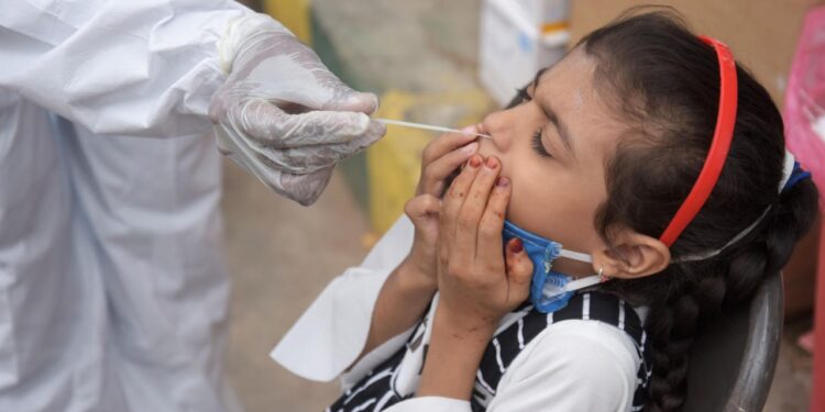 ಒಮಿಕ್ರಾನ್ ಭೀತಿ ನಡುವೆ ಜನರಿಗೆ ಸಂತಸದ ಸುದ್ದಿ ನೀಡಿದ ಸೆರೋ ಅಧ್ಯಯನ