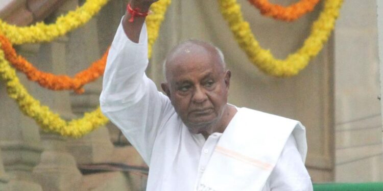 ಮಾಜಿ ಪ್ರಧಾನಿ ಹೆಚ್‌.ಡಿ.ದೇವೇಗೌಡರಿಗೆ ಕೋವಿಡ್‌ ಪಾಸಿಟಿವ್; ಖಾಸಗಿ ಆಸ್ಪತ್ರೆಗೆ ದಾಖಲು