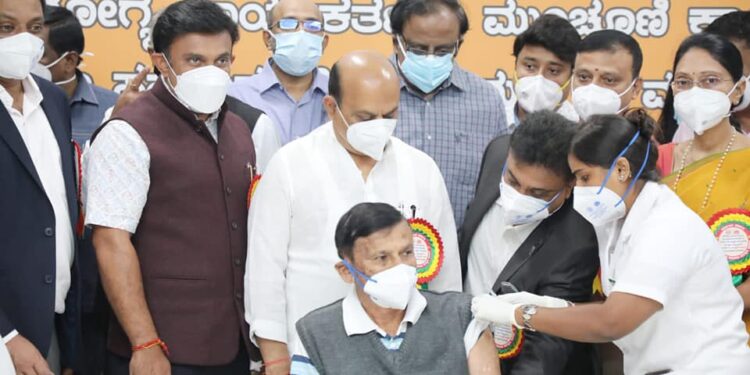 ಇಂದಿನಿಂದ ಬೂಸ್ಟರ್‌ ಡೋಸ್‌ ಲಸಿಕೆ : ರಾಜ್ಯ 21 ಲಕ್ಷ ಮಂದಿಗೆ ಮೂರನೇ ಡೋಸ್‌ ವ್ಯಾಕ್ಸಿನ್!