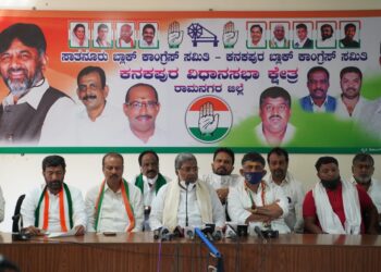ಕಾರಜೋಳ ಮೂಲಕ ಬೊಮ್ಮಾಯಿ ನಿತ್ಯ ಒಂದೊಂದು ಸುಳ್ಳು ಹೇಳಿಕೆ, ಜಾಹಿರಾತು ಕೊಡಿಸುತ್ತಿದ್ದಾರೆ : ಸಿದ್ದರಾಮಯ್ಯ ಆರೋಪ