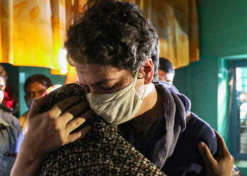 ಯುಪಿ ಚುನಾವಣೆ : ಉನ್ನಾವೋ ಸಂತ್ರಸ್ತೆಯ ತಾಯಿಯನ್ನು ಕಾಂಗ್ರೆಸ್ ಅಭ್ಯರ್ಥಿಯಾಗಿ ಘೋಷಿಸಿದ ಪ್ರಿಯಾಂಕಾ ಗಾಂಧಿ