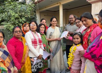 ಹಿಜಾಬ್ – ಕೇಸರಿ ಶಾಲು ವಿವಾದ | ಸಚಿವೆ ಶೋಭಾ ಕರಂದ್ಲಾಜೆಗೆ ಕರ್ನಾಟಕಕ್ಕಿಂತ ಉತ್ತರ ಪ್ರದೇಶವೇ ಹೆಚ್ಚಾಯಿತೇ?