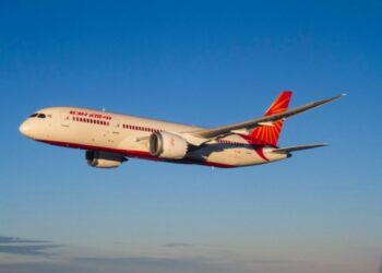 ಉಕ್ರೇನ್-ರಷ್ಯಾ ನಡುವಿನ ಬಿಕ್ಕಟ್ಟು : ಭಾರತೀಯರನ್ನು ಕರೆತರಲು ಹೊರಟ ಏರ್ ಇಂಡಿಯಾ ವಿಶೇಷ ವಿಮಾನ