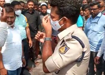 ಹಿಜಾಬ್ ವಿವಾದ | ಬಾಗಲಕೋಟೆಯಲ್ಲಿ ಎರಡು ಬಣಗಳ ಮಧ್ಯೆ ಘರ್ಷಣೆ
