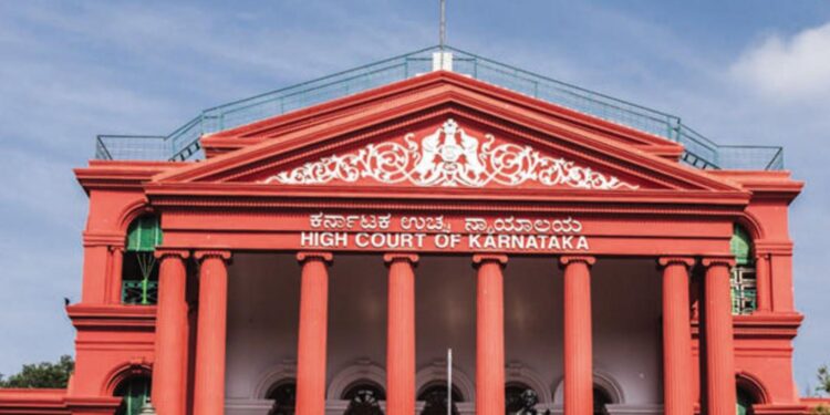 ಹಿಜಾಬ್ ಪ್ರಕರಣ: ಮೂಲಭೂತ ಹಕ್ಕುಗಳನ್ನೇ ಶೈತ್ಯಾಗಾರಕ್ಕೆ ತಳ್ಳಿದ ಮಧ್ಯಂತರ ಆದೇಶ!