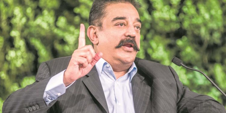 ವಿದ್ಯಾರ್ಥಿಗಳ ನಡುವೆ ಧಾರ್ಮಿಕ ವಿಷಗೋಡೆ, ಕರ್ನಾಟಕದ ಹಿಜಾಬ್ ವಿವಾದ ತಮಿಳುನಾಡಿಗೆ ಬರಬಾರದು : ಕಮಲ್ ಹಾಸನ್